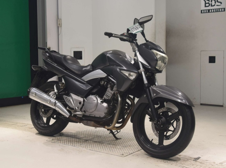 Мотоцикл Suzuki GSR250 з пробігом 51711 km