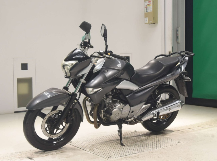 Мотоцикл Suzuki GSR250 з пробігом 51711 km