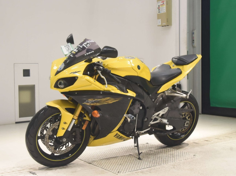 Мотоцикл Yamaha YZF-R1 з пробігом 19906 km