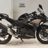 Мотоцикл Kawasaki NINJA400 з пробігом 9749 km
