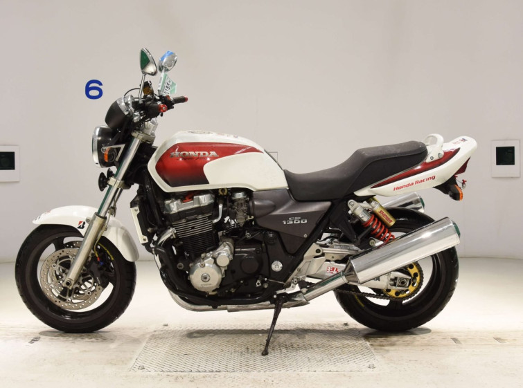 Мотоцикл Honda CB1300SF з пробігом 29445 km