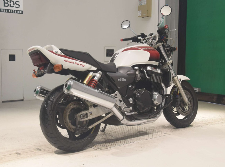 Мотоцикл Honda CB1300SF з пробігом 29445 km