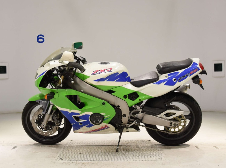 Мотоцикл Kawasaki ZXR400 с пробегом 44737 km