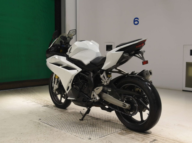 Мотоцикл Honda CBR250RR с пробегом 44297 km