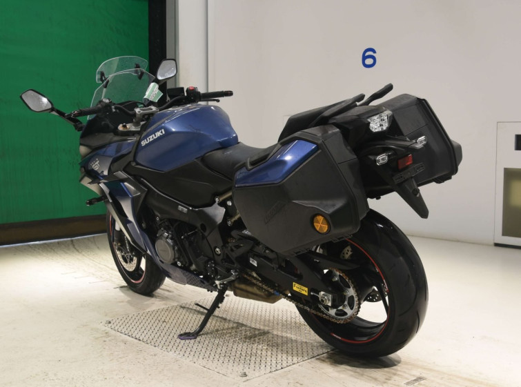 Мотоцикл Suzuki gsx-s1000 gt с пробегом 8909 km