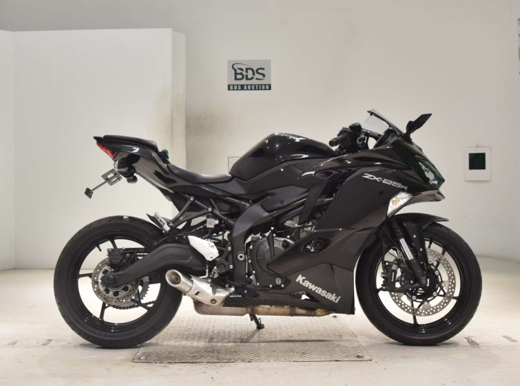 Мотоцикл Kawasaki NINJA ZX-25R з пробігом 333 km