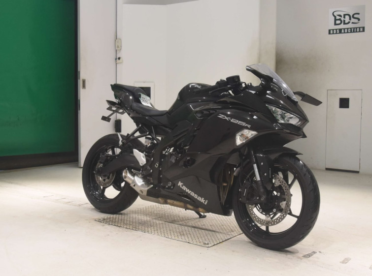 Мотоцикл Kawasaki NINJA ZX-25R з пробігом 333 km