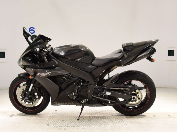 Мотоцикл Yamaha YZF-R1 с пробегом 61890 km