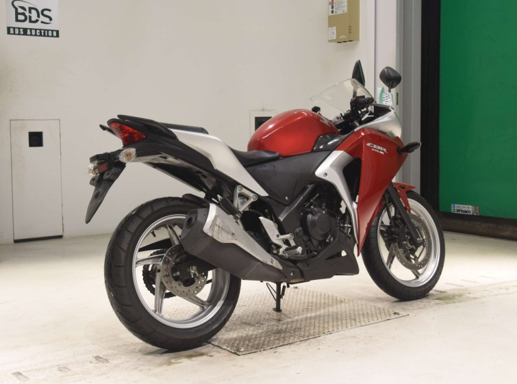 Мотоцикл Honda CBR250R з пробігом 42661 km