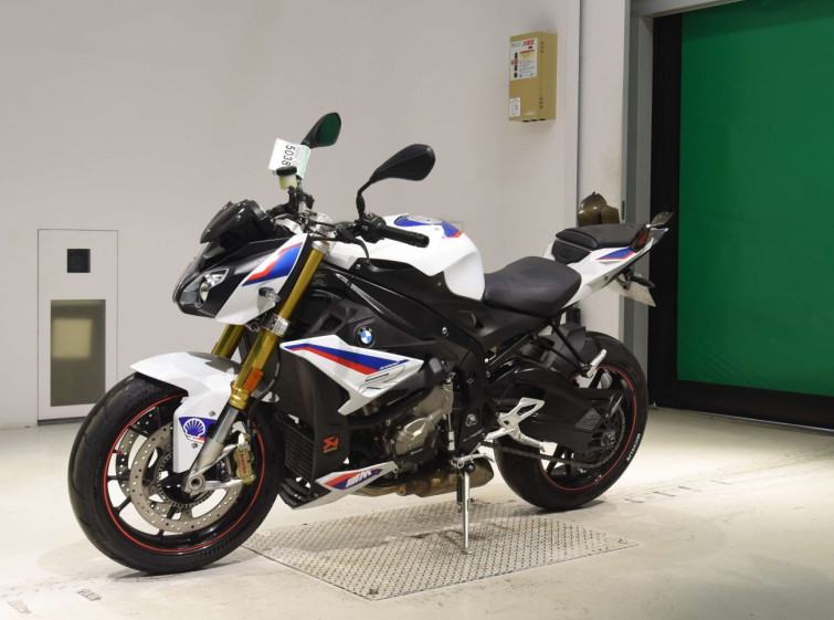 Мотоцикл BMW S1000R с пробегом 17783 km