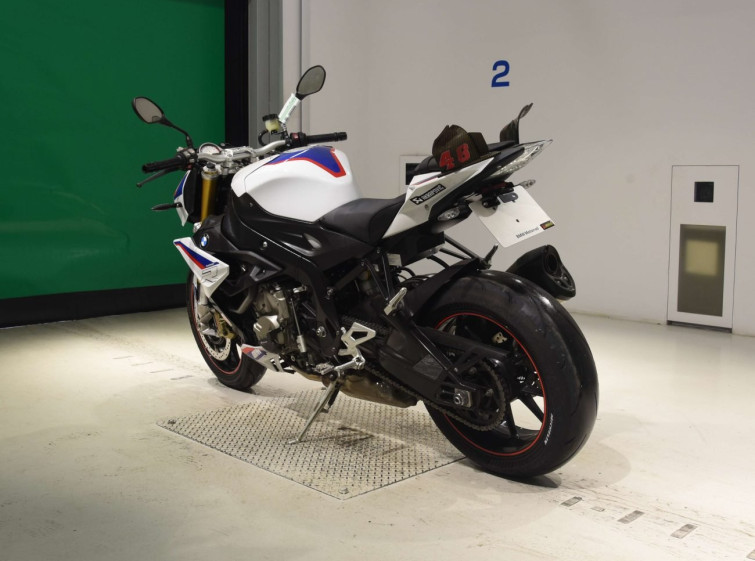 Мотоцикл BMW S1000R с пробегом 17783 km