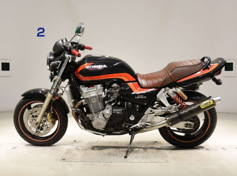 Мотоцикл Honda CB1300SF з пробігом 46618 km