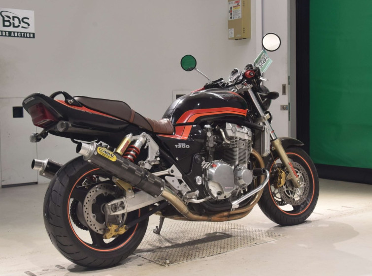 Мотоцикл Honda CB1300SF з пробігом 46618 km