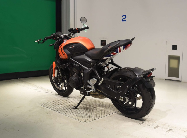Мотоцикл Triumph TRIDENT660 з пробігом 29908 km