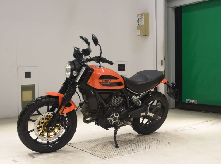 Мотоцикл Ducati SCRAMBLER SIXTY2 з пробігом 12318 km