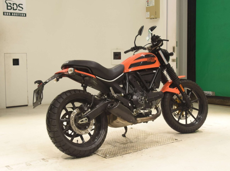 Мотоцикл Ducati SCRAMBLER SIXTY2 з пробігом 12318 km