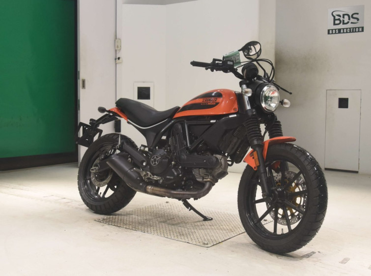 Мотоцикл Ducati SCRAMBLER SIXTY2 з пробігом 12318 km