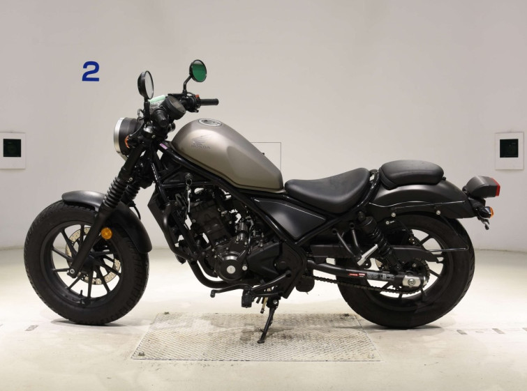 Мотоцикл Honda REBEL CMX250 з пробігом 10726 km