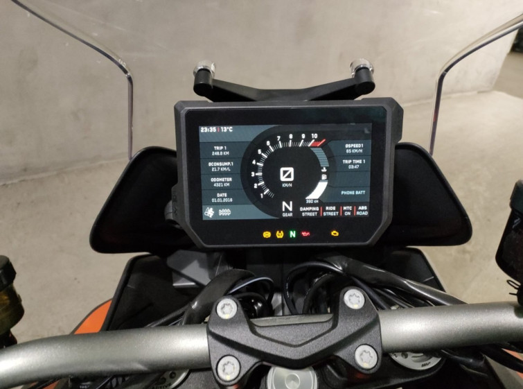 Мотоцикл KTM 1290 SUPERDUKE GT с пробегом 4321 km