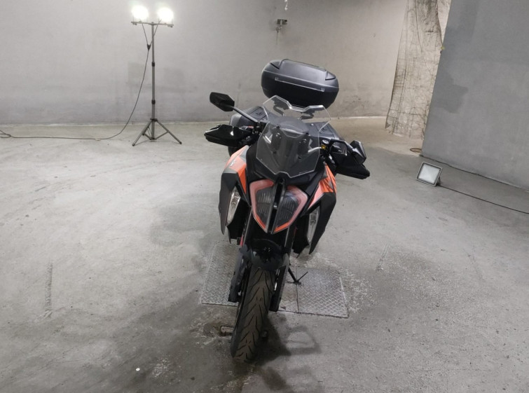Мотоцикл KTM 1290 SUPERDUKE GT с пробегом 4321 km