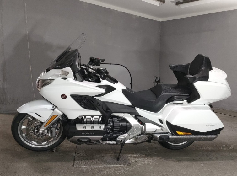 Мотоцикл Honda GL1800 TOUR D з пробігом 32690 km