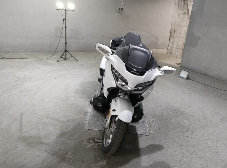 Мотоцикл Honda GL1800 TOUR D з пробігом 32690 km