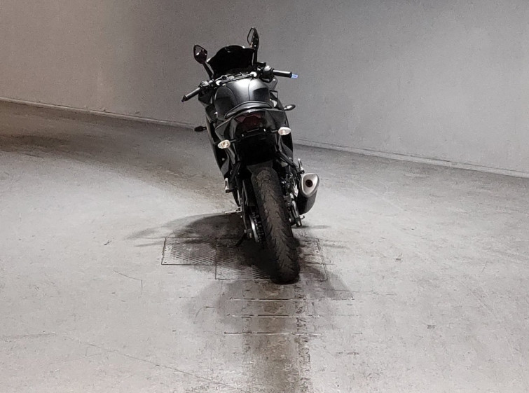 Мотоцикл Yamaha YZF-R25 з пробігом 31766 km