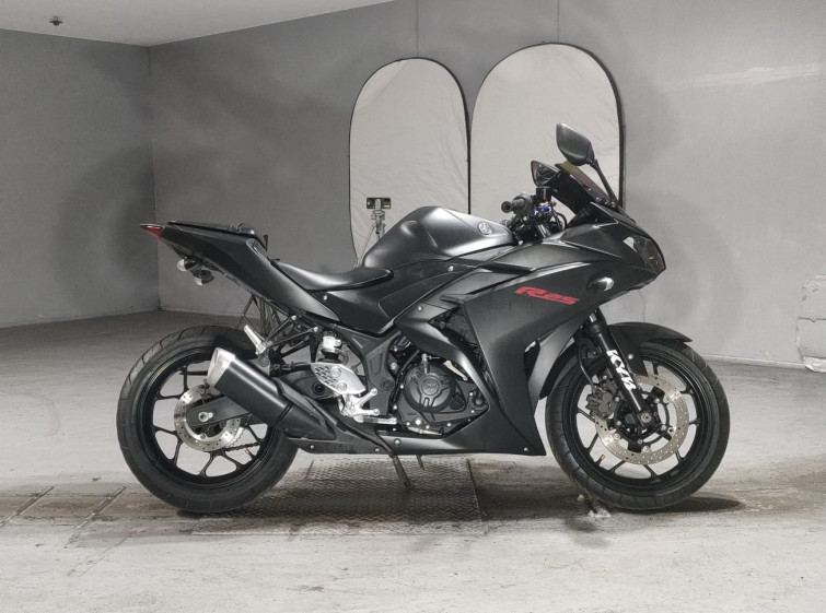 Мотоцикл Yamaha YZF-R25 з пробігом 31766 km