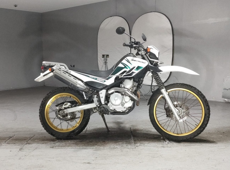 Мотоцикл Yamaha SEROW XT250 с пробегом 100043 km