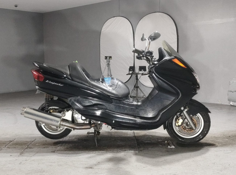 Мотоцикл Yamaha MAJESTY 250C