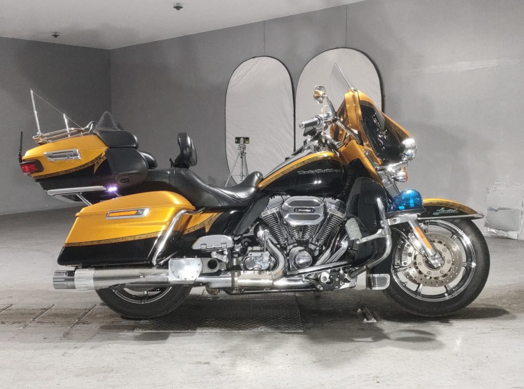 Мотоцикл HD ELECTRA GLIDE FLHTKSE1800 з пробігом 100450 km