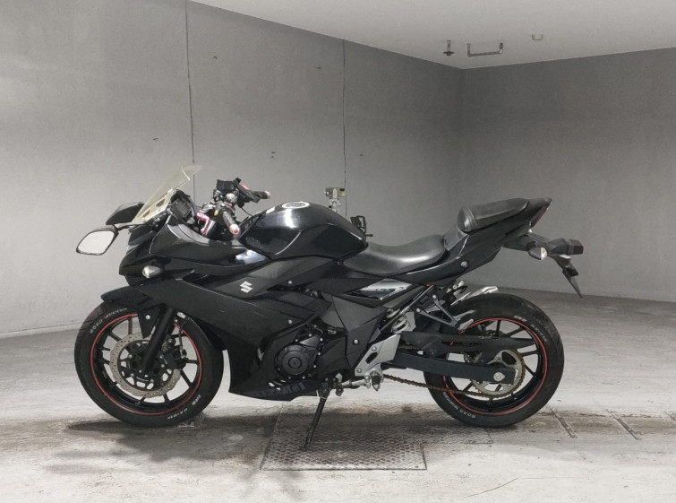 Мотоцикл Suzuki GSX250R с пробегом 15544 km