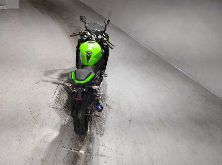 Мотоцикл Kawasaki NINJA400 с пробегом 18133 km