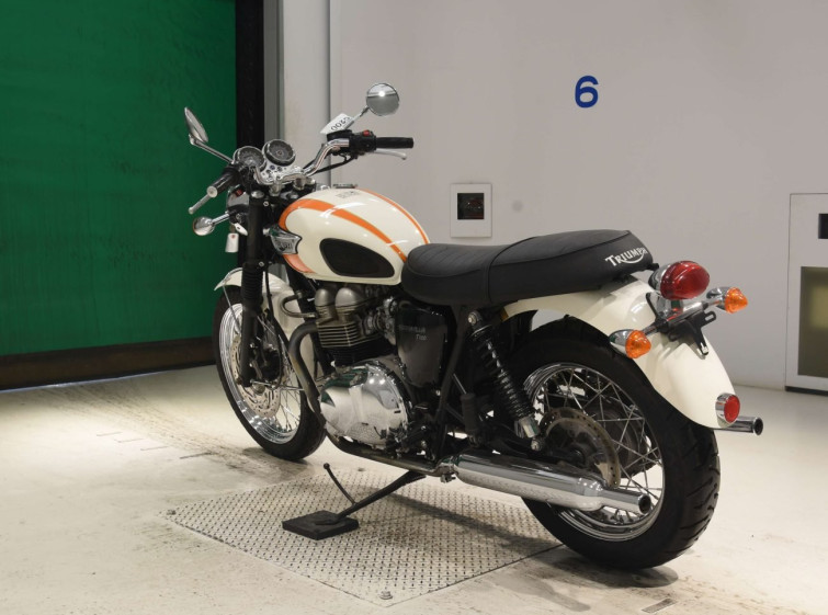 Мотоцикл Triumph BONNEVILLE T100 с пробегом 11549 km