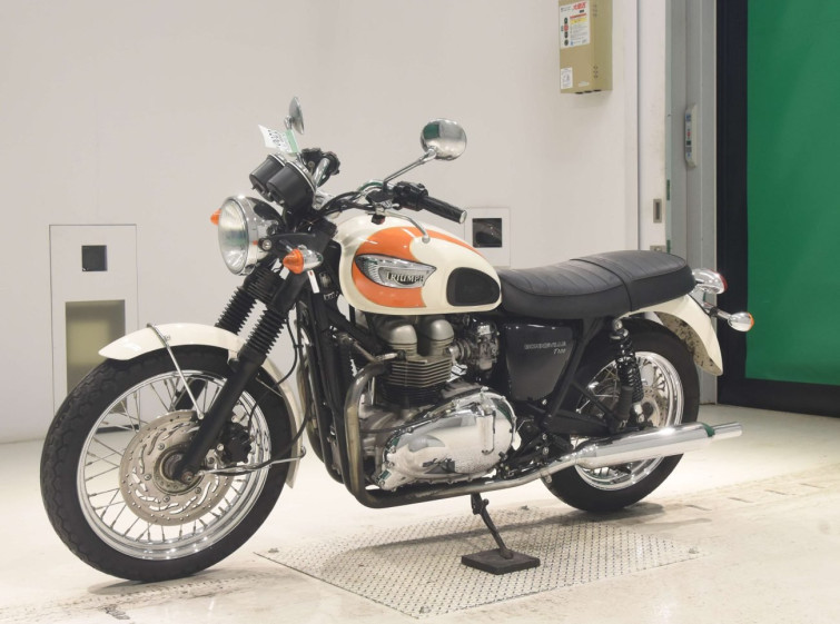 Мотоцикл Triumph BONNEVILLE T100 с пробегом 11549 km