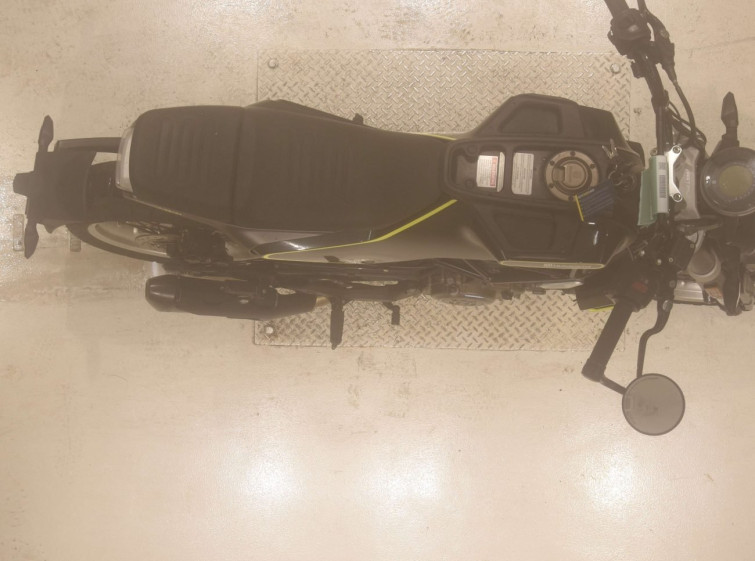 Мотоцикл Husqvarna SVARTPILEN 401 з пробігом 29528 km