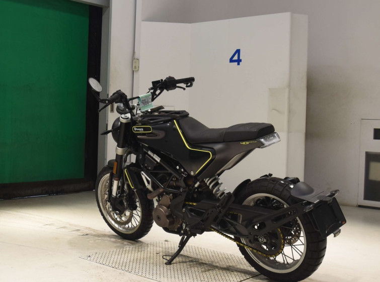 Мотоцикл Husqvarna SVARTPILEN 401 з пробігом 29528 km