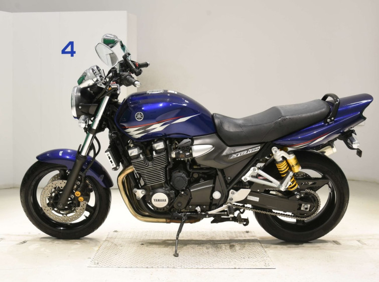 Мотоцикл Yamaha XJR1300 з пробігом 11622 km