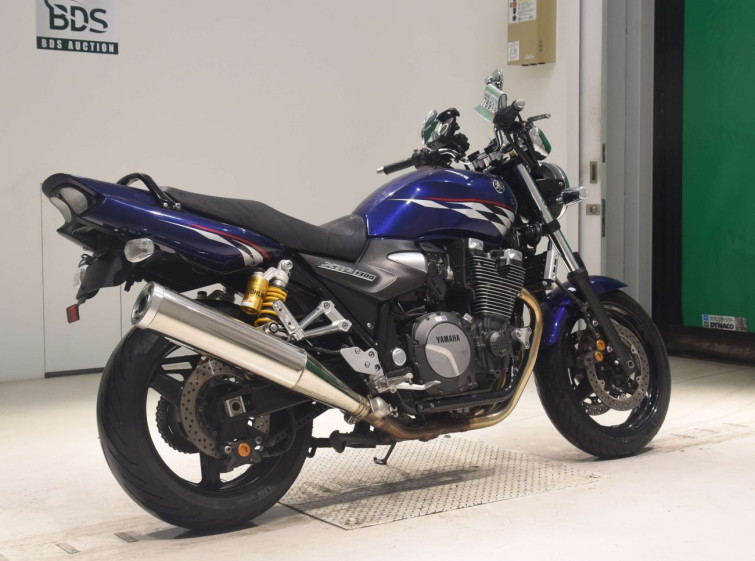 Мотоцикл Yamaha XJR1300 з пробігом 11622 km