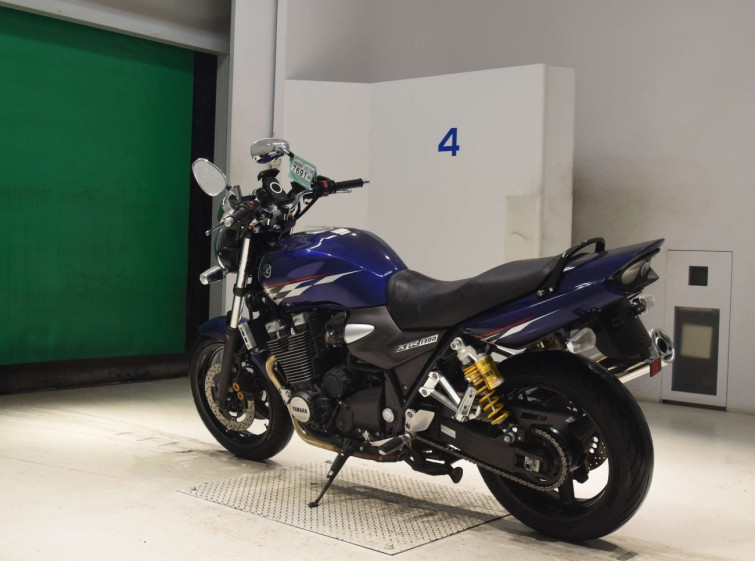 Мотоцикл Yamaha XJR1300 з пробігом 11622 km