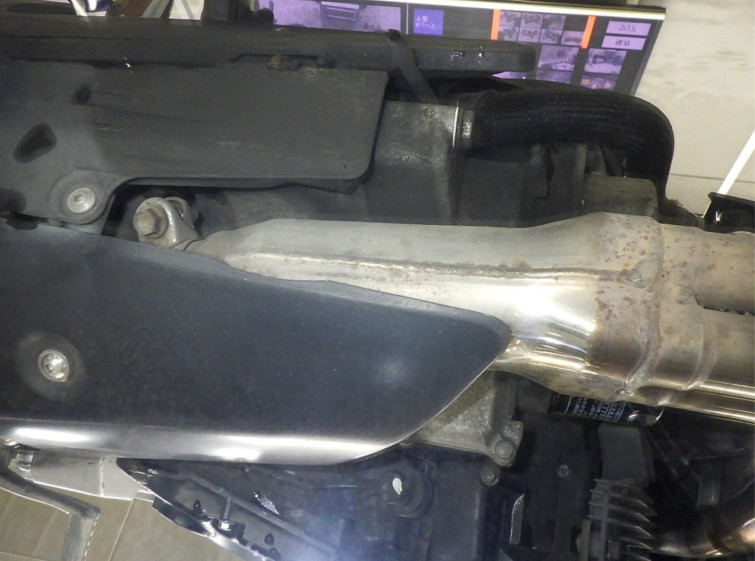 Мотоцикл Suzuki GSR400 с пробегом 72353 km