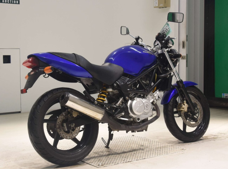 Мотоцикл Honda VTR250 з пробігом 45089 km