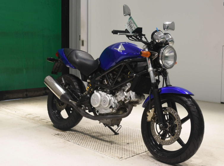 Мотоцикл Honda VTR250 з пробігом 45089 km