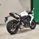 Мотоцикл Honda CBR650R с пробегом 5700 km