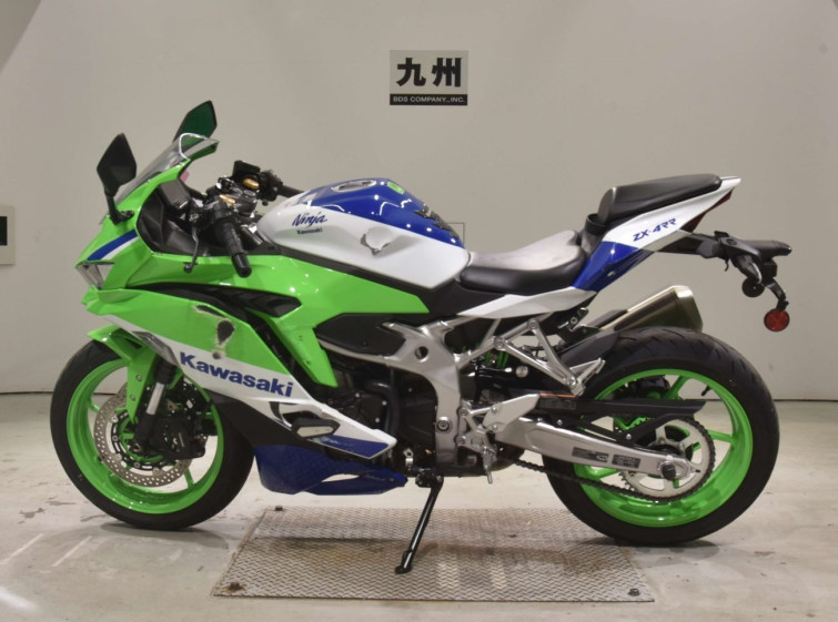 Мотоцикл Kawasaki ZX-4RR з пробігом 7093 km