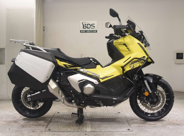 Мотоцикл Honda X-ADV750-2 з пробігом 205 km