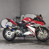 Мотоцикл Honda CBR250RR с пробегом 5477 km