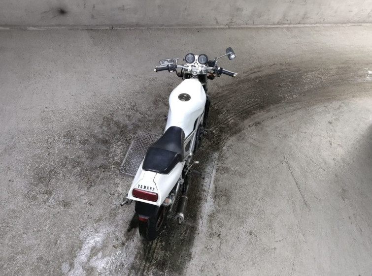 Мотоцикл Yamaha R1-Z с пробегом 16438 km