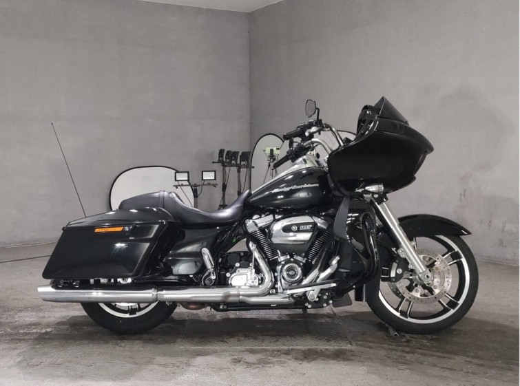 Мотоцикл HD ROAD GLIDE FLTRXS1750 с пробегом 15149 km