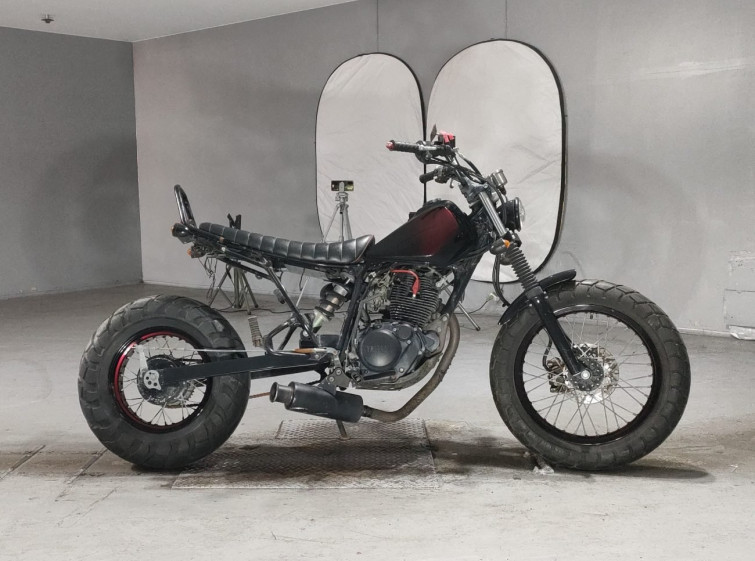 Мотоцикл Yamaha TW225 з пробігом 5191 km